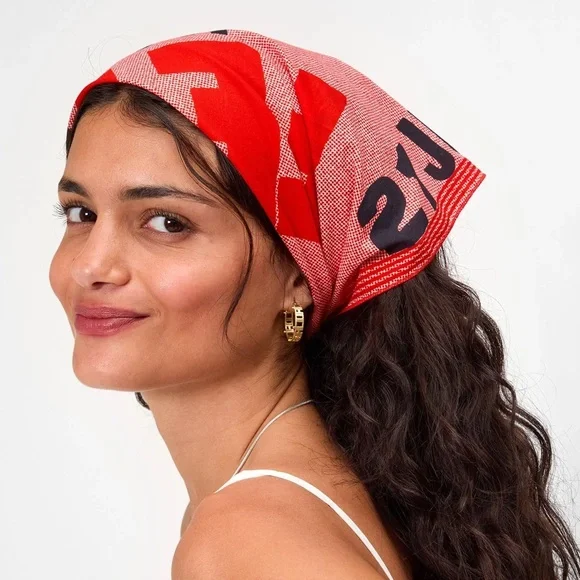 Clare V. Bandana - Picture 2 of 3